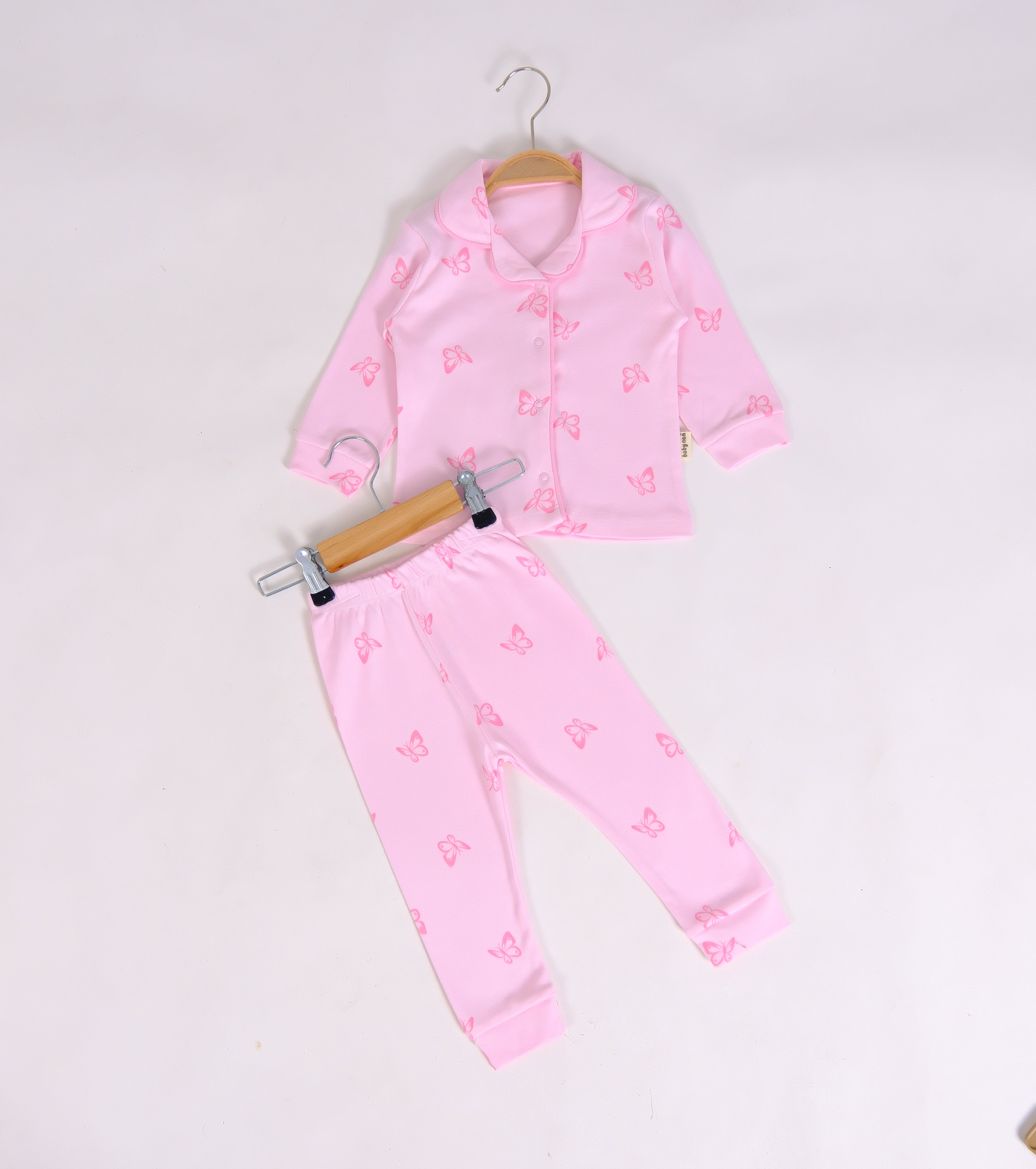 Kız Bebek Kelebek Desenli Düğmeli Pijama Takımı